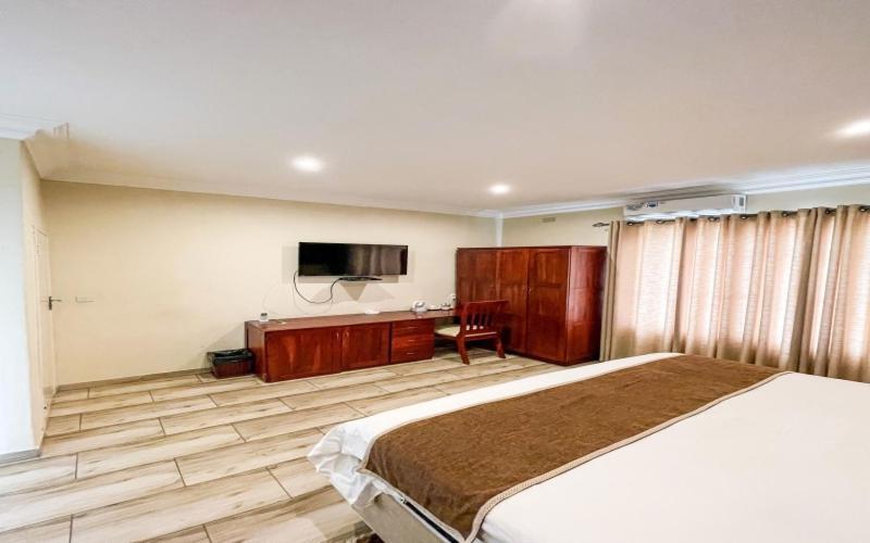 Pemabwe Guest Lodge Harare Exterior photo